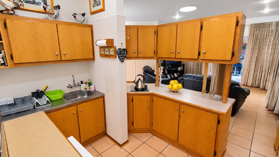 3 Bedroom Property for Sale in Uitsig Free State